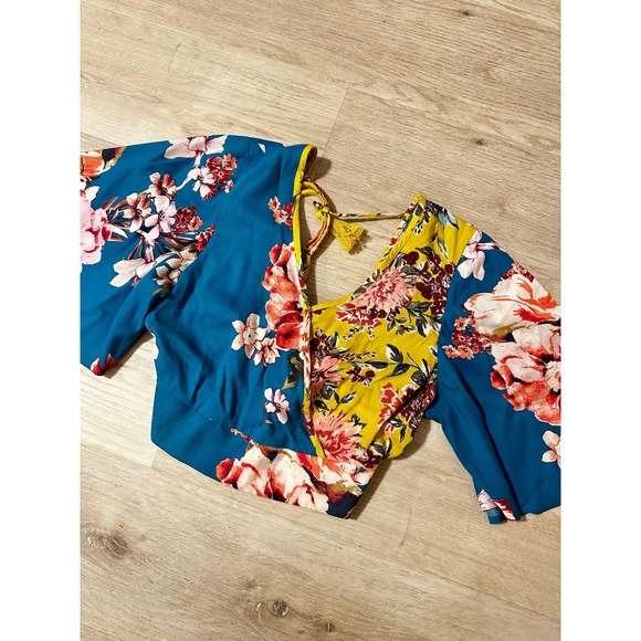 Band of Gypsies Turquoise Floral Crop top size XS - Picture 6 of 9
